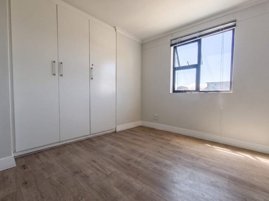 2 Bedroom Property for Sale in Zonnebloem Western Cape